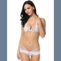 Blonde bh og trusser.